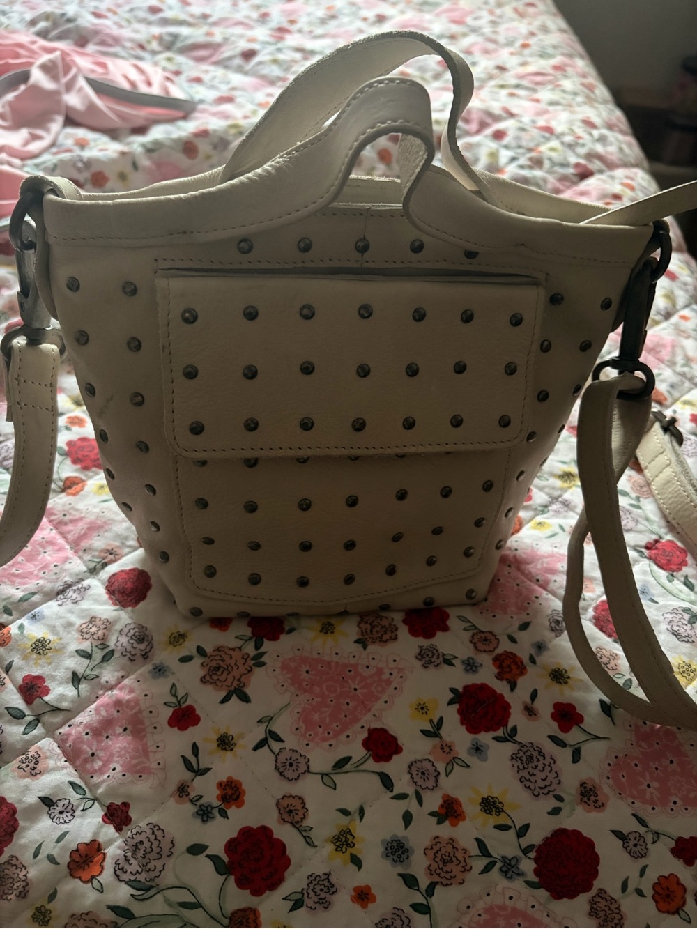 Latico Cream Studded Crossbody Bucket Bag EUC super cute😍